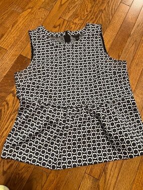 Ann Taylor Black & White Sleeveless Peplum Blouse